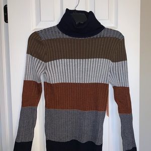 F21 Color Block Turtleneck Shirt